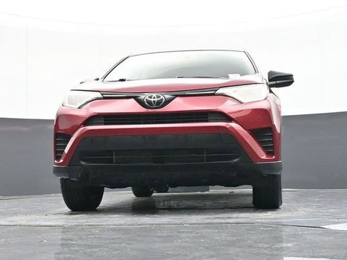 Used 2018 Toyota RAV4 LE image 50