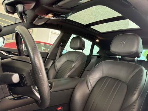 Certified 2022 Maserati Levante GT image 16