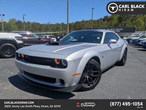 Used 2022 Dodge Challenger R/T Scat Pack RWD image 1