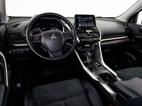 Used 2023 Mitsubishi Eclipse Cross SE image 6