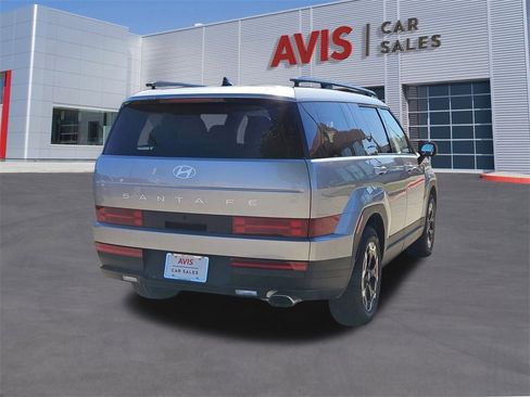 Used 2025 Hyundai Santa Fe SEL image 6