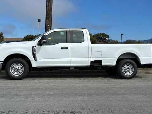 New 2026 Ford F250 XL w/ XL Chrome Package image 9
