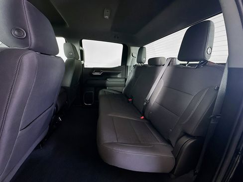 Used 2022 Chevrolet Silverado 1500 LT AWD/4WD image 26