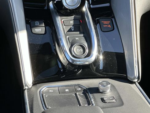 Certified 2025 Acura TLX w/ Technology Package image 24