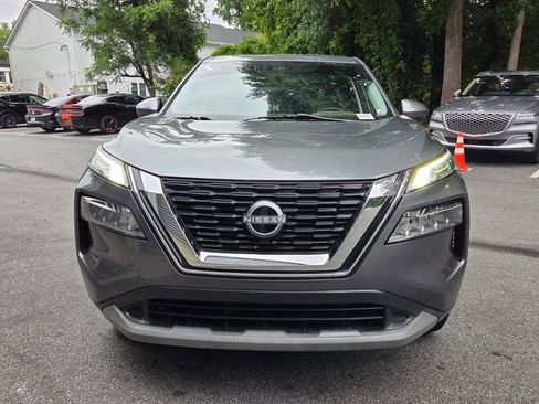 Used 2023 Nissan Rogue SV FWD image 2