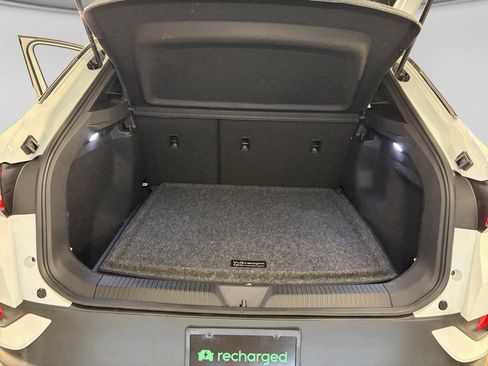 Used 2023 Volkswagen ID.4 Pro AWD/4WD image 26