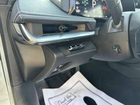 Used 2024 Chevrolet Corvette Stingray Preferred Conv w/ Battery Protection Package RWD image 17