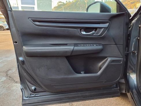 Used 2023 Honda CR-V LX image 13