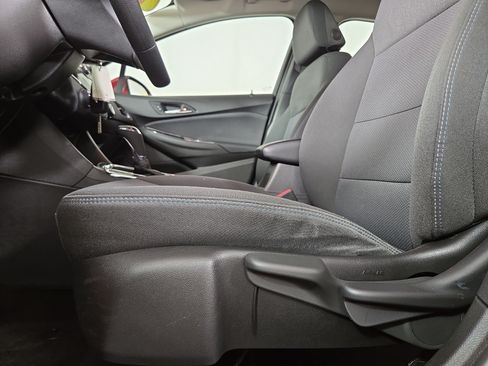 Used 2018 Chevrolet Cruze LT FWD image 29