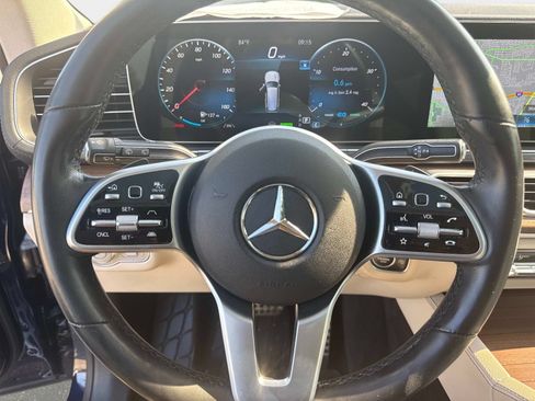 Used 2022 Mercedes-Benz GLS 450 4MATIC image 22