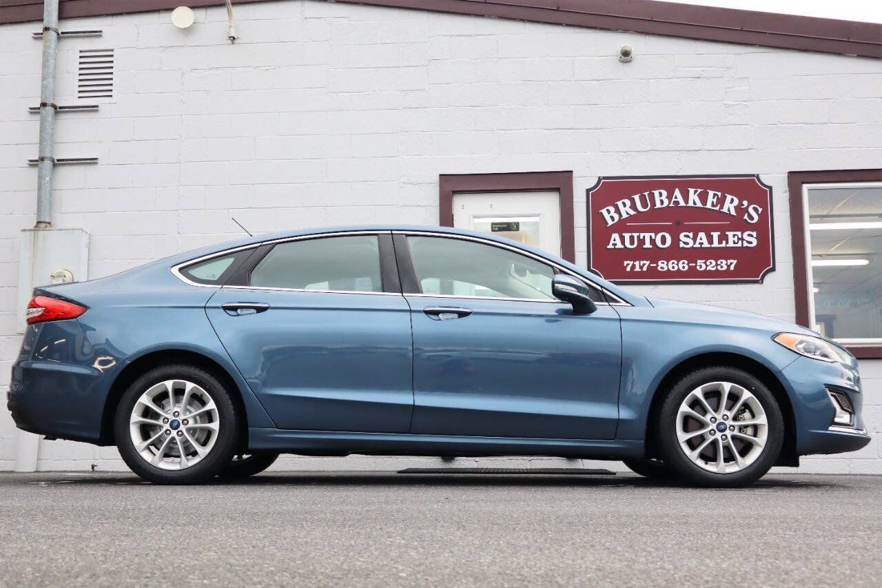 Used 2019 Ford Fusion Energi Titanium FWD image 7