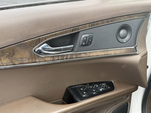 Used 2016 Lincoln MKX Reserve w/ Technology Package image 9