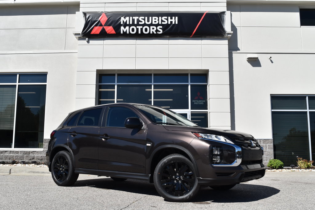 New 2027 Mitsubishi Outlander Sport LE AWD/4WD image 1