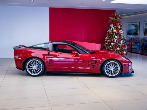 Used 2011 Chevrolet Corvette ZR1 image 7