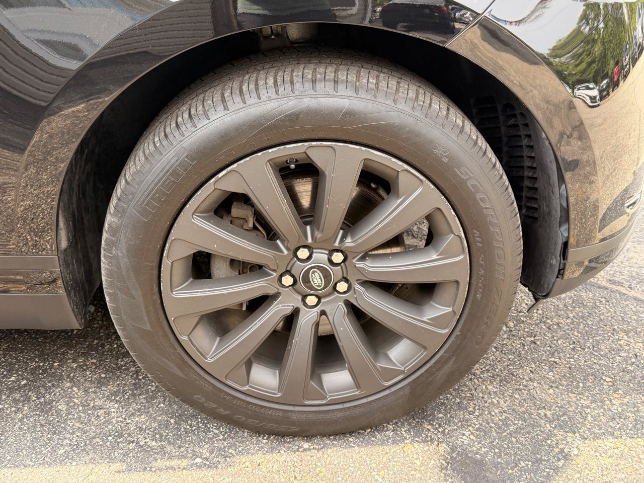 Used 2019 Land Rover Range Rover Velar S AWD/4WD image 21
