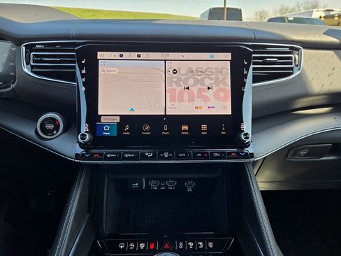New 2026 Jeep Grand Wagoneer L Summit AWD/4WD image 19
