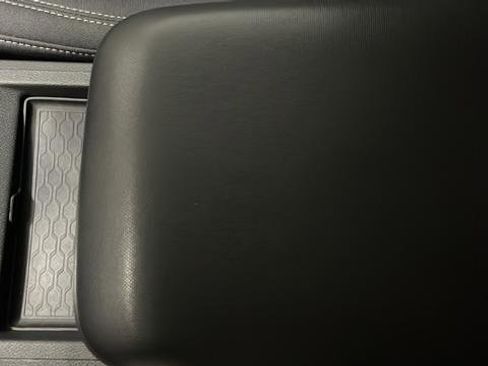 Used 2022 Nissan Frontier SV AWD/4WD image 19