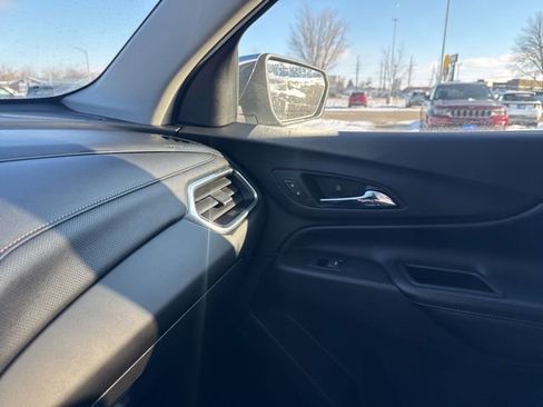 Used 2019 Chevrolet Equinox Premier image 15
