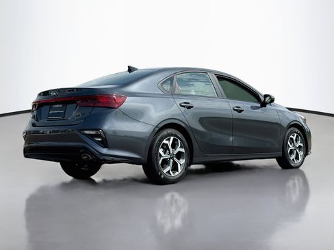 Used 2020 Kia Forte LXS FWD image 7