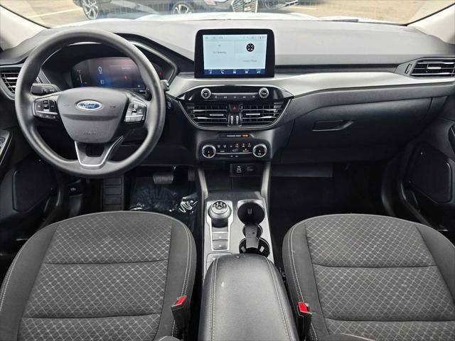 Used 2025 Ford Escape Active AWD/4WD image 18