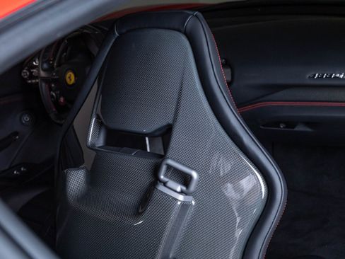 Used 2018 Ferrari 488 GTB RWD image 37