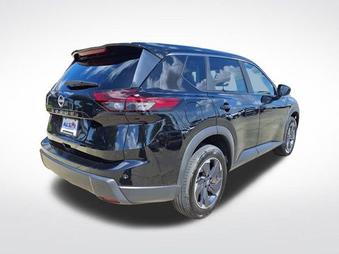 Used 2025 Nissan Rogue SV FWD image 10