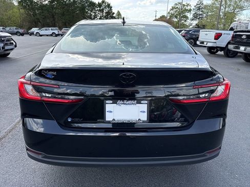 Used 2025 Toyota Camry LE image 26