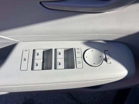 Used 2025 Hyundai Kona SEL image 20