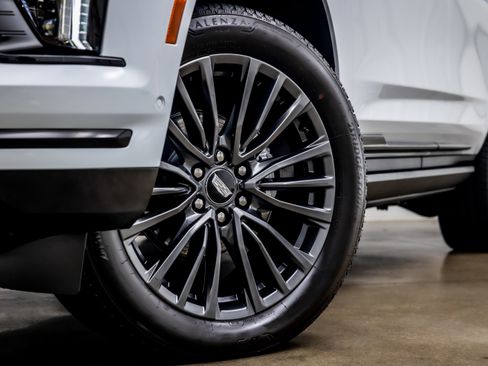 Used 2026 Cadillac Escalade Platinum Sport AWD/4WD image 22
