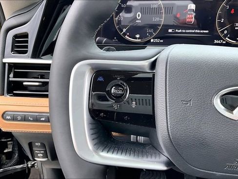 Used 2026 INFINITI QX80 Luxe w/ Cargo Package RWD image 18