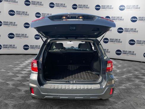 Used 2019 Subaru Outback 2.5i Limited AWD/4WD image 11