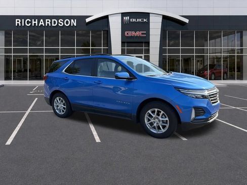 Used 2024 Chevrolet Equinox LT FWD image 14