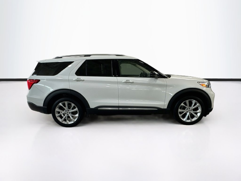 Used 2022 Ford Explorer Platinum w/ Equipment Group 601A AWD/4WD image 4