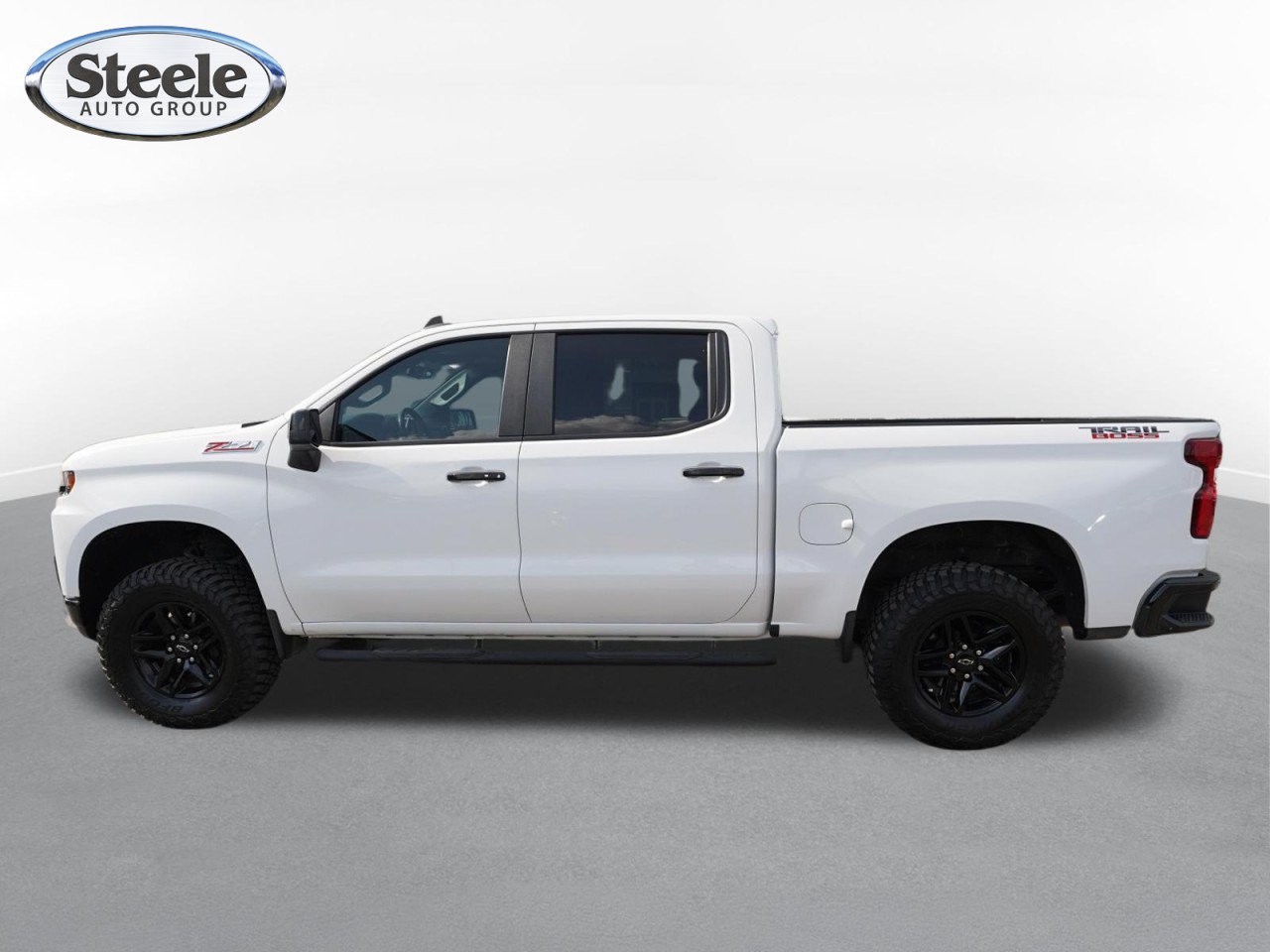 Used 2021 Chevrolet Silverado 1500 LT Trail Boss w/ Convenience Package II AWD/4WD image 4