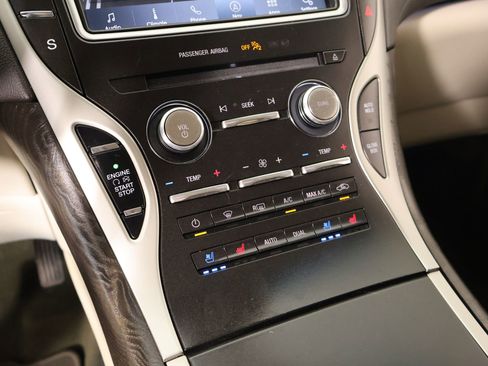 Used 2019 Lincoln Nautilus Reserve w/ Ultimate Package image 8