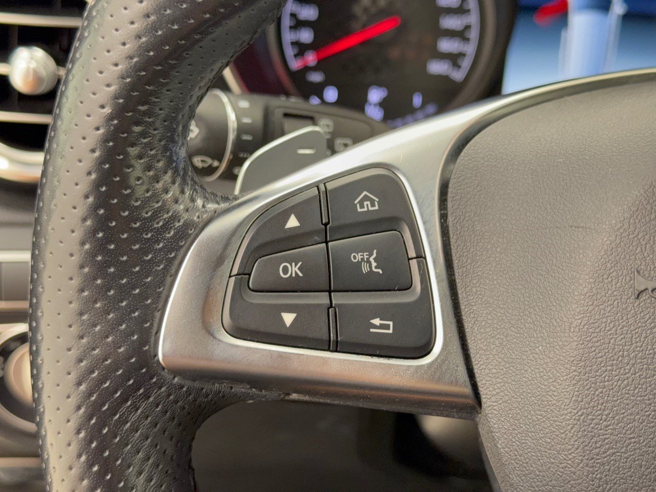 Used 2019 Mercedes-Benz GLC 43 AMG 4MATIC image 18