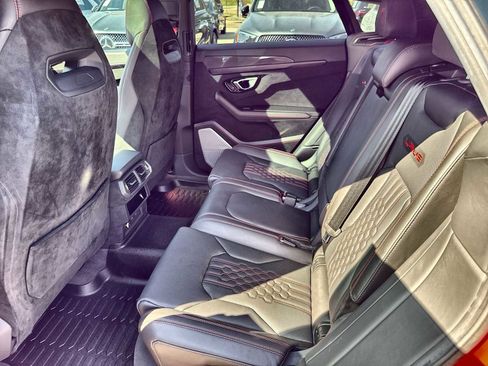 Used 2024 Lamborghini Urus Performante image 4