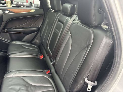 Used 2019 Lincoln MKC Reserve w/ MKC Climate Package AWD/4WD image 13