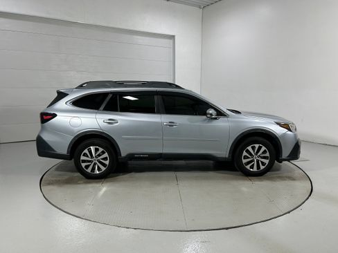 Used 2021 Subaru Outback Premium AWD/4WD image 38