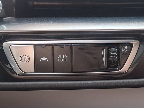 Used 2024 Cadillac Lyriq Sport AWD/4WD image 25