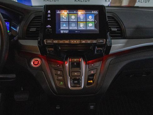 Used 2023 Honda Odyssey Sport image 4