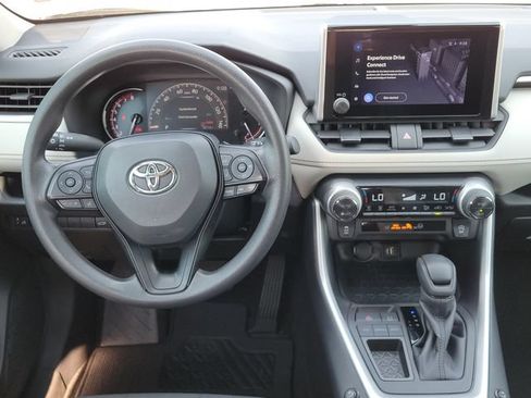 Used 2024 Toyota RAV4 XLE w/ Convenience Package FWD image 9