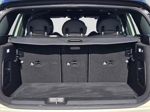 Used 2022 MINI Cooper Clubman S w/ Premium Package FWD image 6