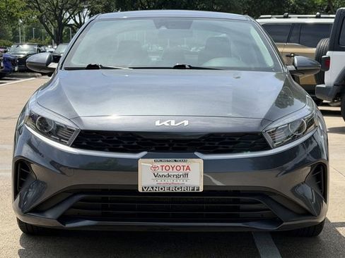 Used 2023 Kia Forte LXS FWD image 7