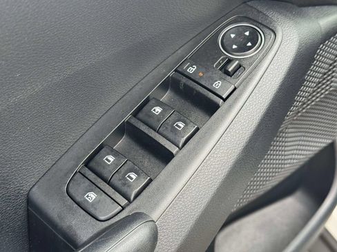 Used 2024 Kia Seltos LX AWD/4WD image 16