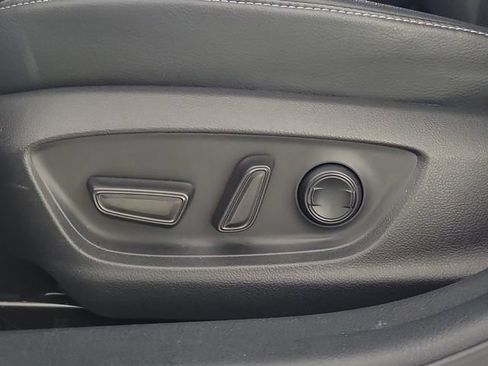 Used 2022 Toyota Camry XSE FWD image 17