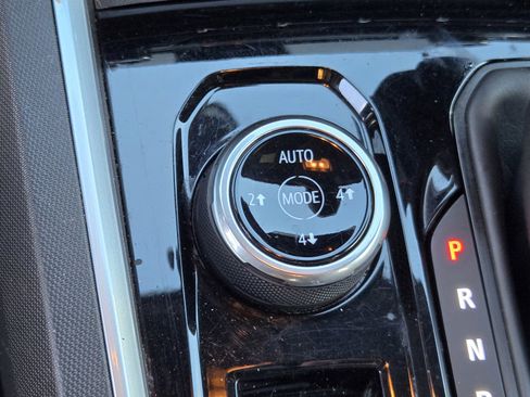 Used 2023 Chevrolet Colorado Trail Boss w/ LPO, Dark Essentials Package image 19