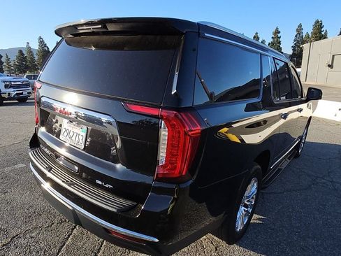 Used 2023 GMC Yukon XL SLT w/ SLT Premium Package RWD image 9