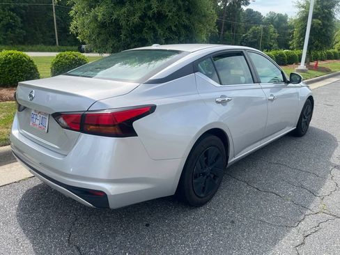Used 2019 Nissan Altima 2.5 S FWD image 7