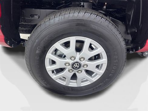 Used 2025 Toyota Tacoma SR image 83